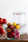 Многоцветные помидоры из вишни — стоковое фото