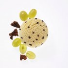 Weinschaum-Eis mit Schokoladenstücken — Stockfoto
