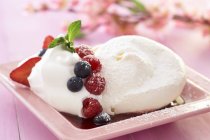 Baked Meringue with Whipped Cream — Stock Photo