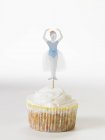Cupcake com decoração de bailarina — Fotografia de Stock