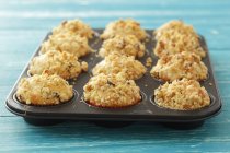Muffins topped with nut crumble — Stock Photo