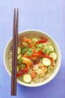 Sopa de fideos picante asiática - foto de stock