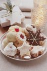 Plate of Christmas biscuits — Stock Photo