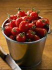 Beaucoup de tomates prunes — Photo de stock