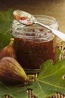 Closeup view of fig and orange marmalade and figs — Stock Photo