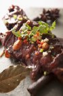 Pesce fritto con salsa yunnan — Foto stock
