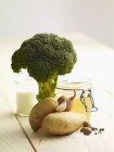 Ingredients for broccoli soup — Stock Photo