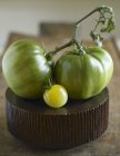 Tomates héritières vertes — Photo de stock
