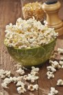 Glutenfreies gesalzenes Popcorn — Stockfoto
