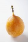 Fruta fresca de granadilla - foto de stock