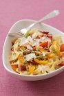 Farfalle pasta with peppers — Stock Photo