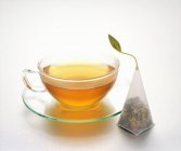 Thé en tasse de thé en verre — Photo de stock