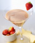 Closeup view of Coletta cocktail with strawberries — Stock Photo