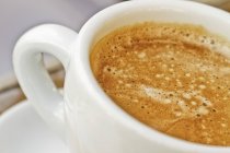 Tasse blanche de café — Photo de stock