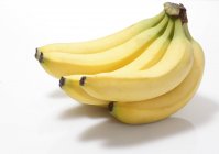 Mazzo di banane gialle — Foto stock