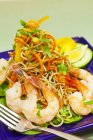 Shrimp and soba noodle salad — Stock Photo