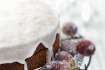 Губний торт з глазурованим цукром — стокове фото