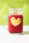 Beetroot and banana smoothie — Stock Photo