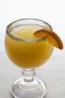 Laranja Margarita com uma borda açucarada — Fotografia de Stock
