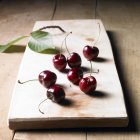 Fresh Cherries with leaves — Stock Photo