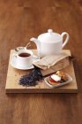 Tè e focaccina con marmellata — Foto stock
