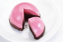 Gâteau dôme framboise — Photo de stock