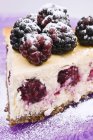 Slice of cheesecake with blackberries — Stock Photo