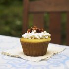 Cupcake alla vaniglia con glassa all'acero — Foto stock