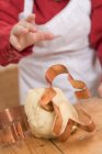 Und nach Lebkuchen greifen — Stockfoto