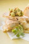 Quesadillas di pollo con guacamole — Foto stock