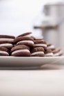 Шоколадное печенье со сливками — стоковое фото
