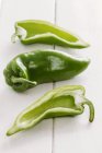 Peperoni verdi freschi a punta — Foto stock