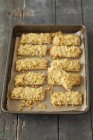 Biscotti al pistacchio sulla teglia — Foto stock