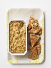 Artichoke dip with bread — Stock Photo