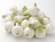 Cebollas blancas jóvenes - foto de stock
