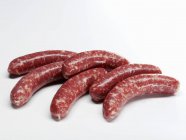 Salsichas de carne crua — Fotografia de Stock