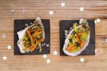 Huîtres fourrées de légumes — Photo de stock