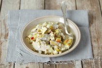 Herring salad with gherkins and apple — Stock Photo