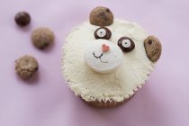 Cupcake with bears face — Stock Photo