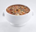 Суп из гуляша с морковью — стоковое фото