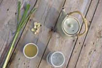 Primer plano de té de hierba de limón - foto de stock