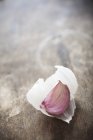 Clove of fresh garlic — Stock Photo