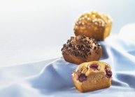 Trois mini-gâteaux — Photo de stock