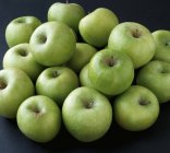 Green Granny Smith apples — Stock Photo
