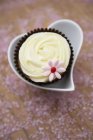 White chocolate cupcake — Stock Photo
