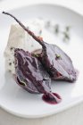 Grilled beetroot with Gorgonzola — Stock Photo