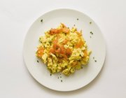 Яйцо с копченым лососем — стоковое фото