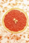 Frische Hälfte Grapefruit — Stockfoto
