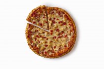 Курка і червоний перець піца — стокове фото