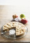 Яблучний пиріг з вершками — стокове фото